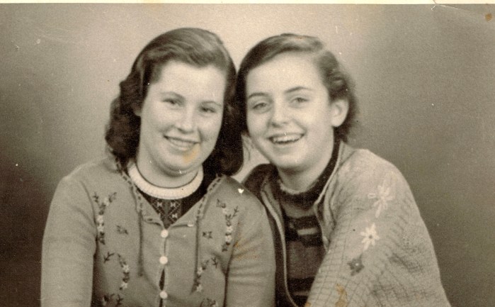 Mutti looking like Maria